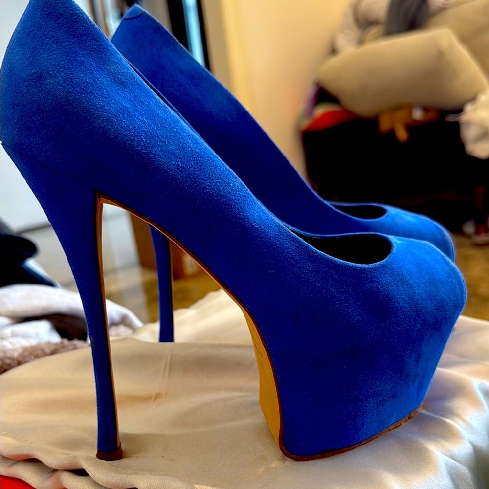 Giuseppe zanotti design Elegant Blue Platform Heels